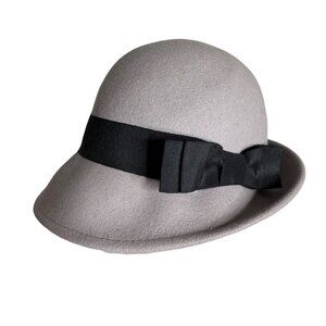 Disney Parks Light Gray Wool Cloche Hat Black Bow Dapper OSFA Vintage Retro
